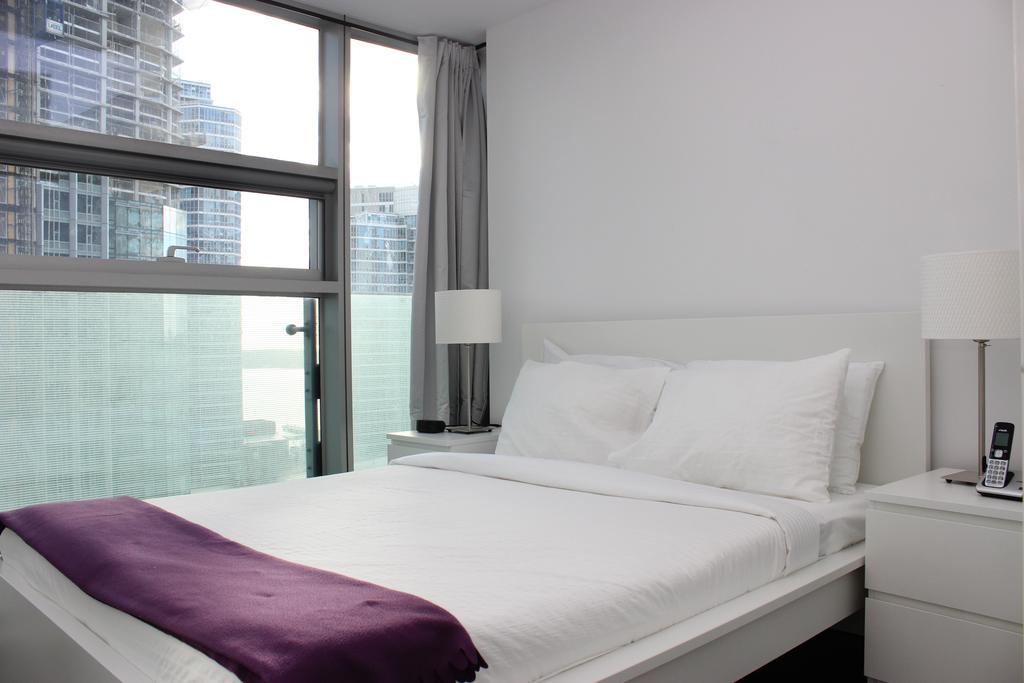 Atlas Suites- Furnished Apartments-College Street, Toronto Eksteriør billede