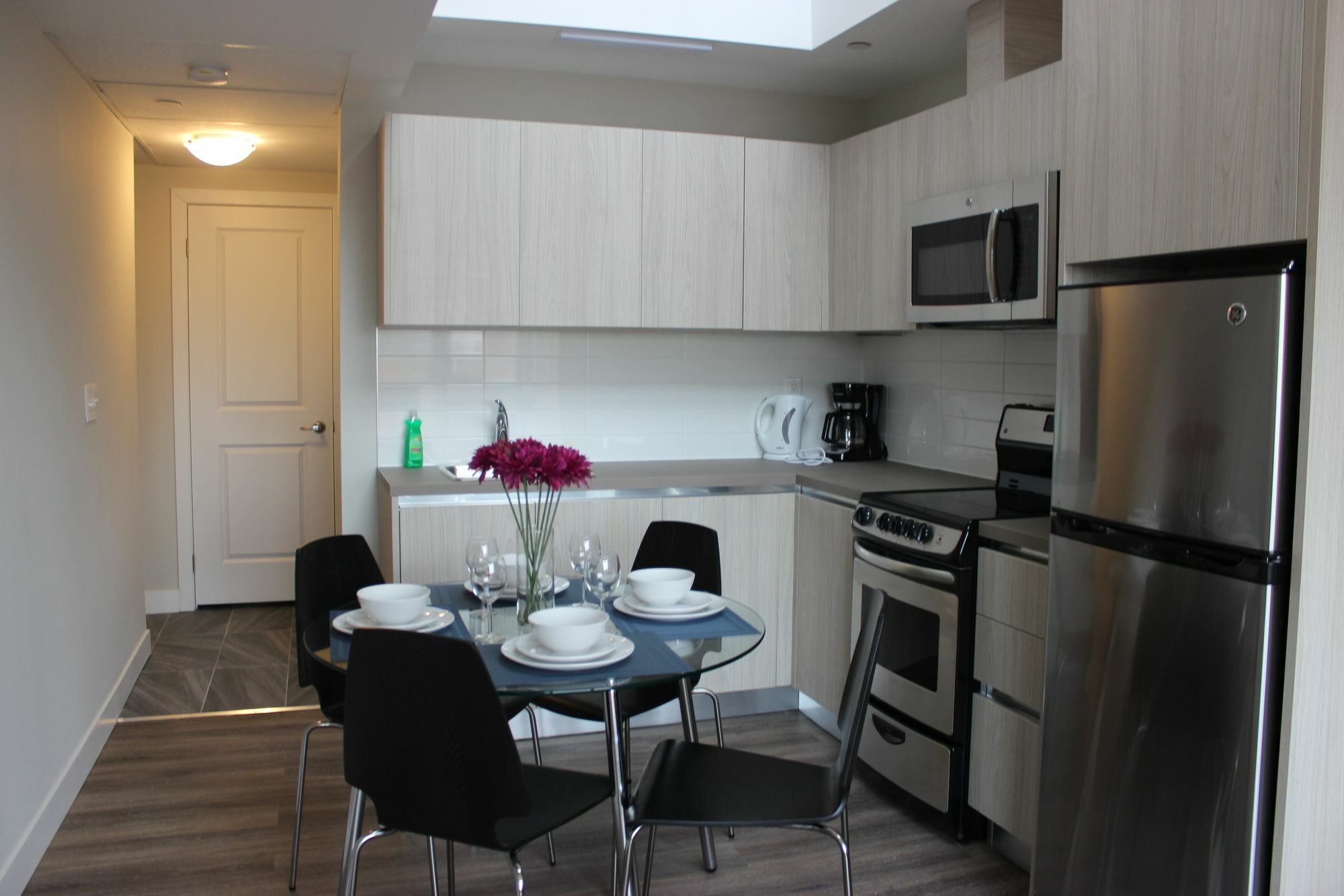 Atlas Suites- Furnished Apartments-College Street, Toronto Eksteriør billede